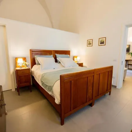 Holiday home Casa Rosina Nel Centro Storico Di Nardo
