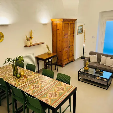Holiday home Casa Rosina Nel Centro Storico Di *